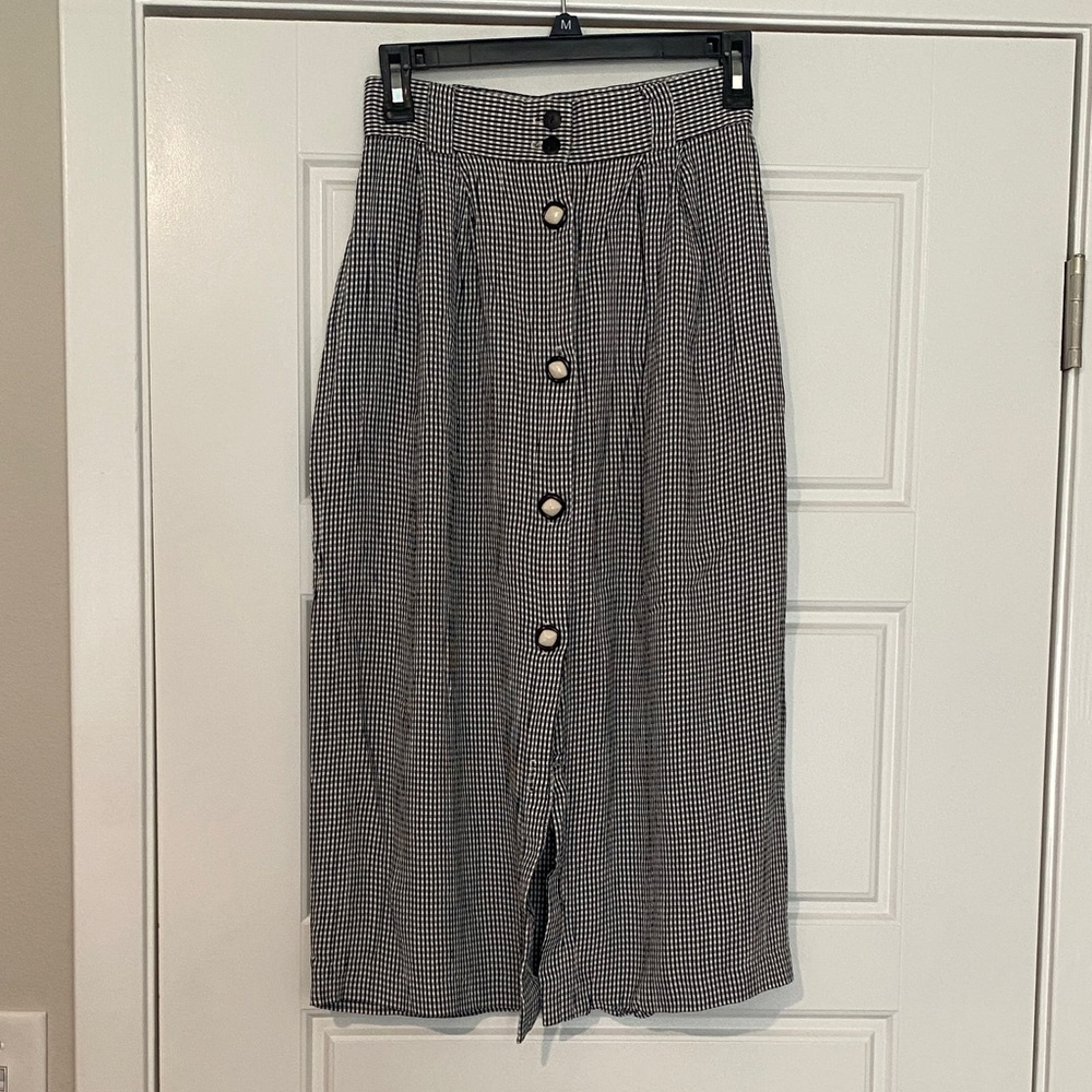Vintage High Waisted Button down Classic Black and White Checkered Skirt